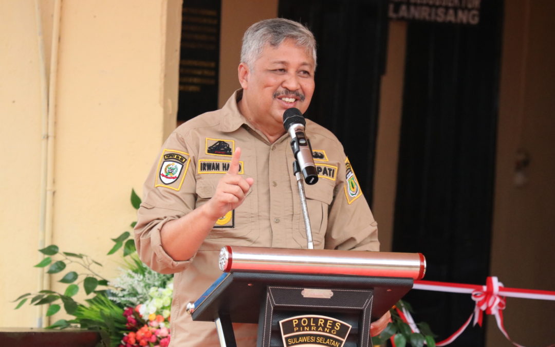 Bupati Pinrang Harap Kolaborasi Jaga Kamtibmas saat Polsubsektor Lanrisang Dikukuhkan