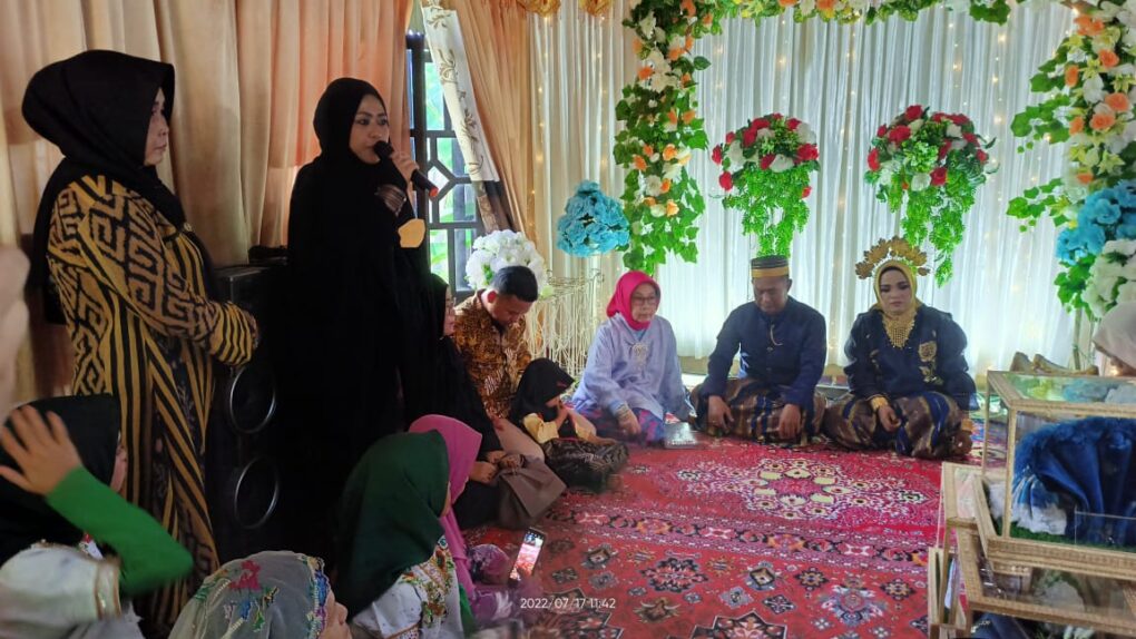 Erna Rasyid Taufan Sampaikan Nasihat Perkawinan di Acara Akad Nikah