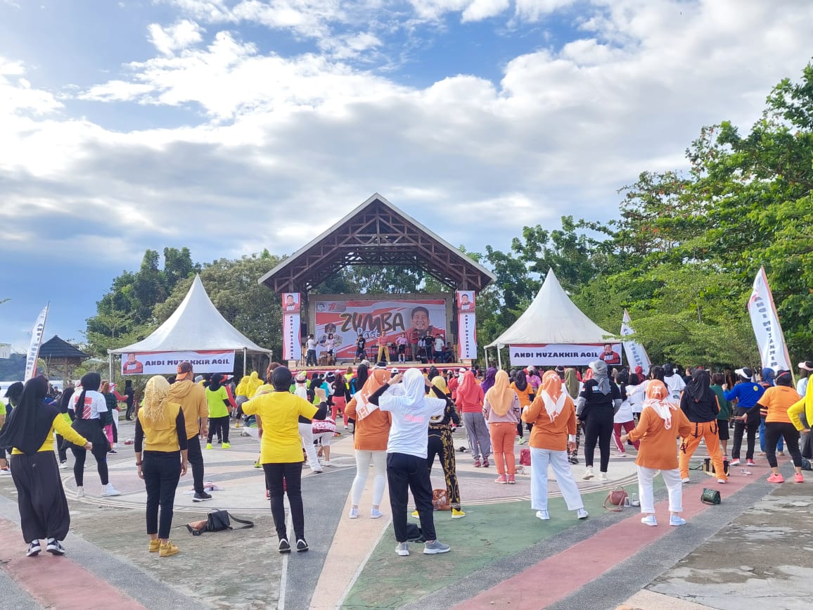 Ribuan Warga Parepare Meriahkan Senam Zumba Party Amal Community