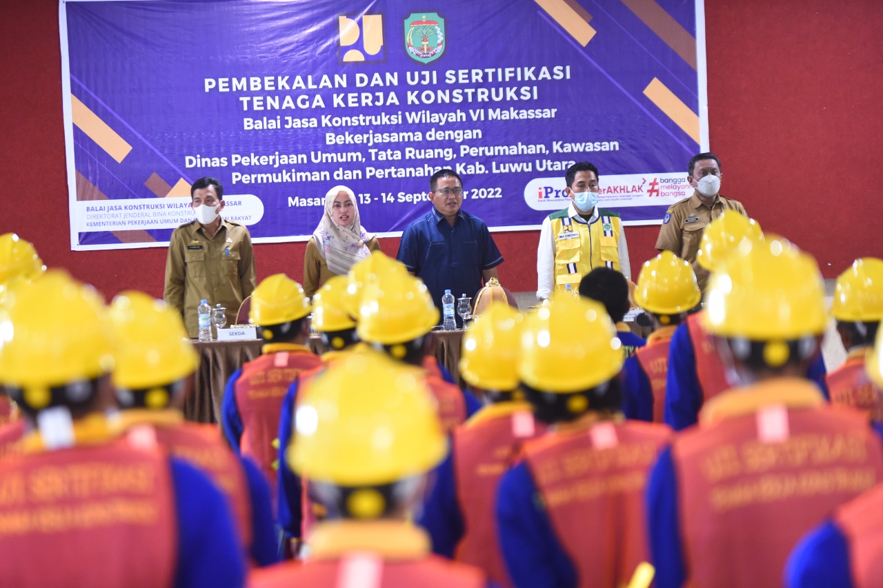 Dibuka Muhammad Fauzi, Ratusan Tukang di Luwu Utara Ikut Pembekalan dan Uji Sertifikasi Tenaga Kerja Kontruksi