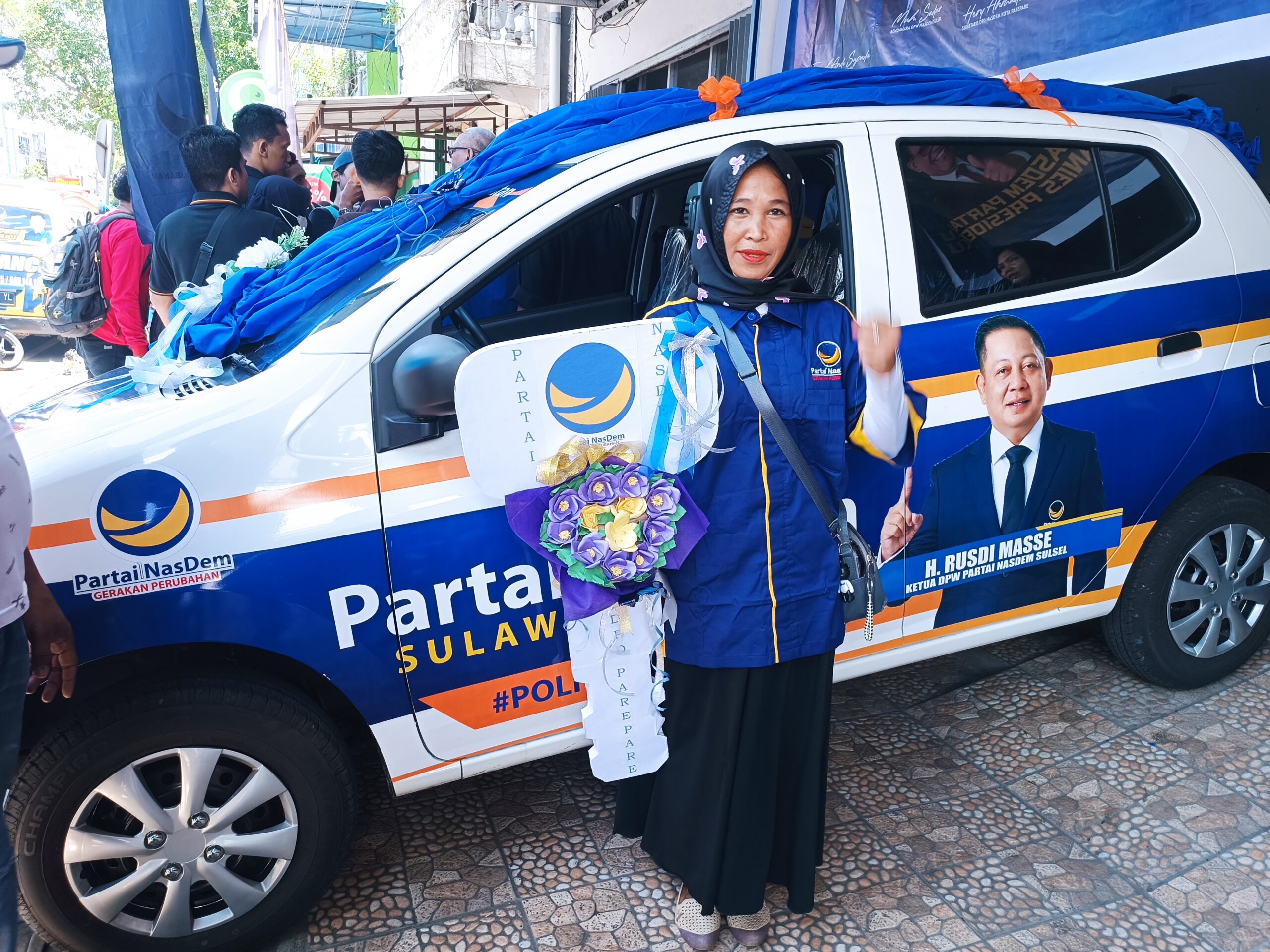 "Tidak Rugi Gabung NasDem," Kata Dahlia Penerima Mobil Undian Gebyar E-KTA di Parepare
