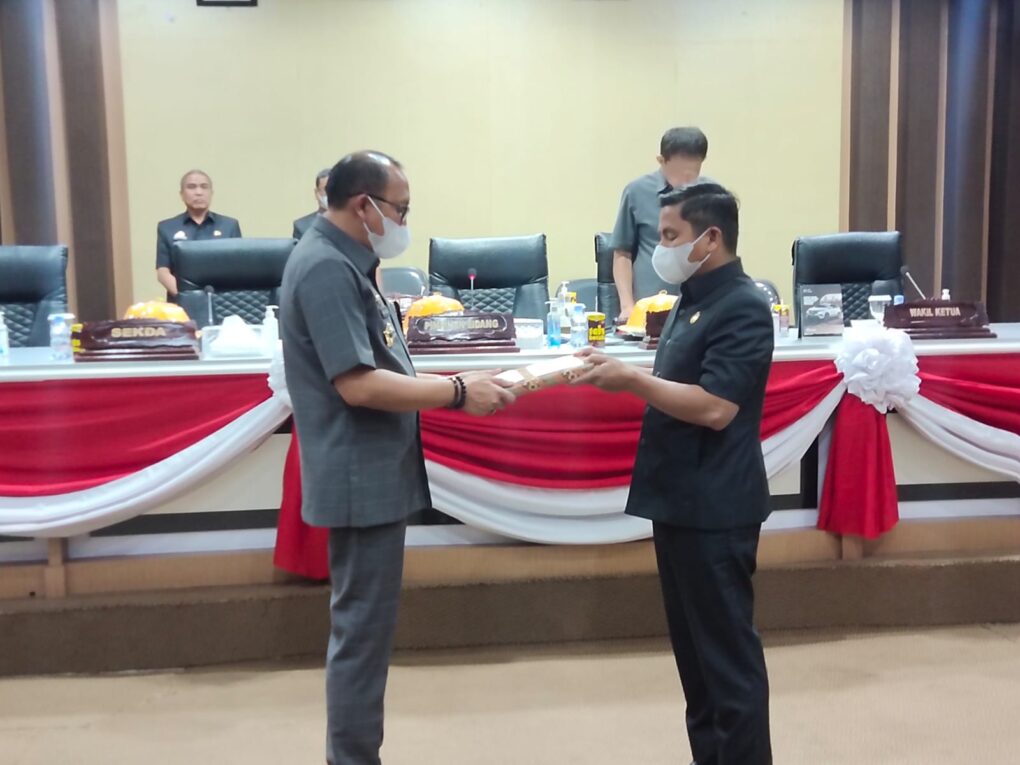 Pesan Wali Kota Parepare pada Penyerahan KUA APBD dan PPAS 2023 ke DPRD