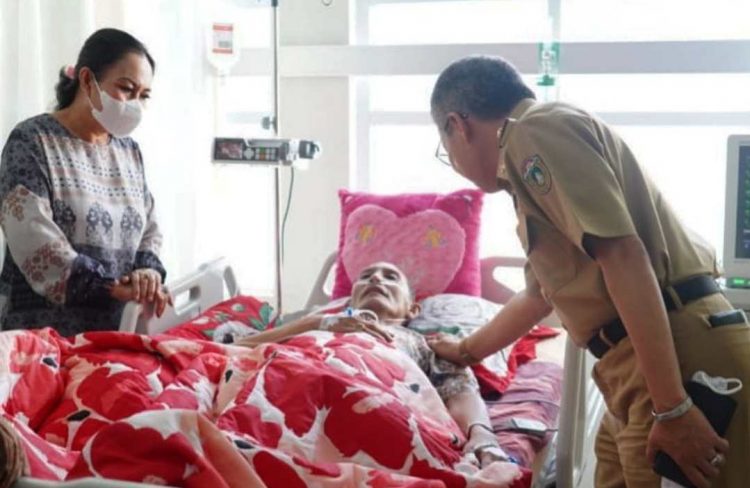 Wali Kota Parepare Jenguk Raja Gowa ke-38 di RSUD Andi Makkasau