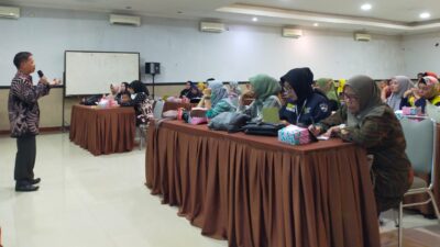 Tingkatkan Minat Baca Masyarakat, Pemprov Kolaborasi Pemkot Parepare Gelar Bimtek Perpustakaan Kelurahan/Lorong