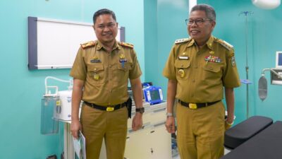 Pastikan Pelayanan Berjalan Maksimal Taufan Pawe Inspeksi ke RS Hasri Ainun Habibie