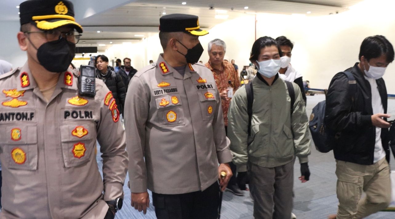 114 WNI dan Dua Jenazah Korban Gempa Turki Tiba di Bandara Soetta