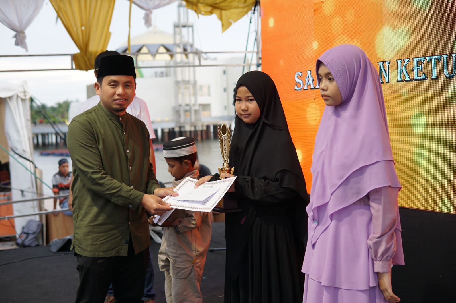 Hadiri Penutupan Pasar Ramadan, Tasming Hamid Dukung Program Pemkot Kembangkan UMKM Parepare