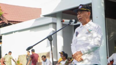Jalan Sehat Milad Umpar Ke-24, Rektor : Eratkan Silaturahmi Civitas Academica dan Pemerintah Kota