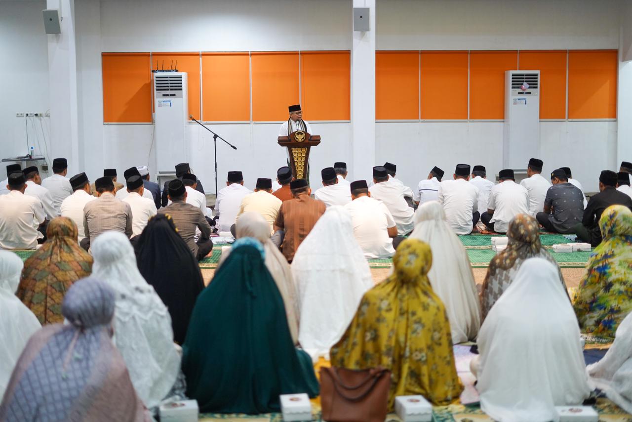 Peringati Nuzulul Qur’an, Taufan Pawe Ajak Jadikan Al Qur’an Sebagai Pedoman Hidup