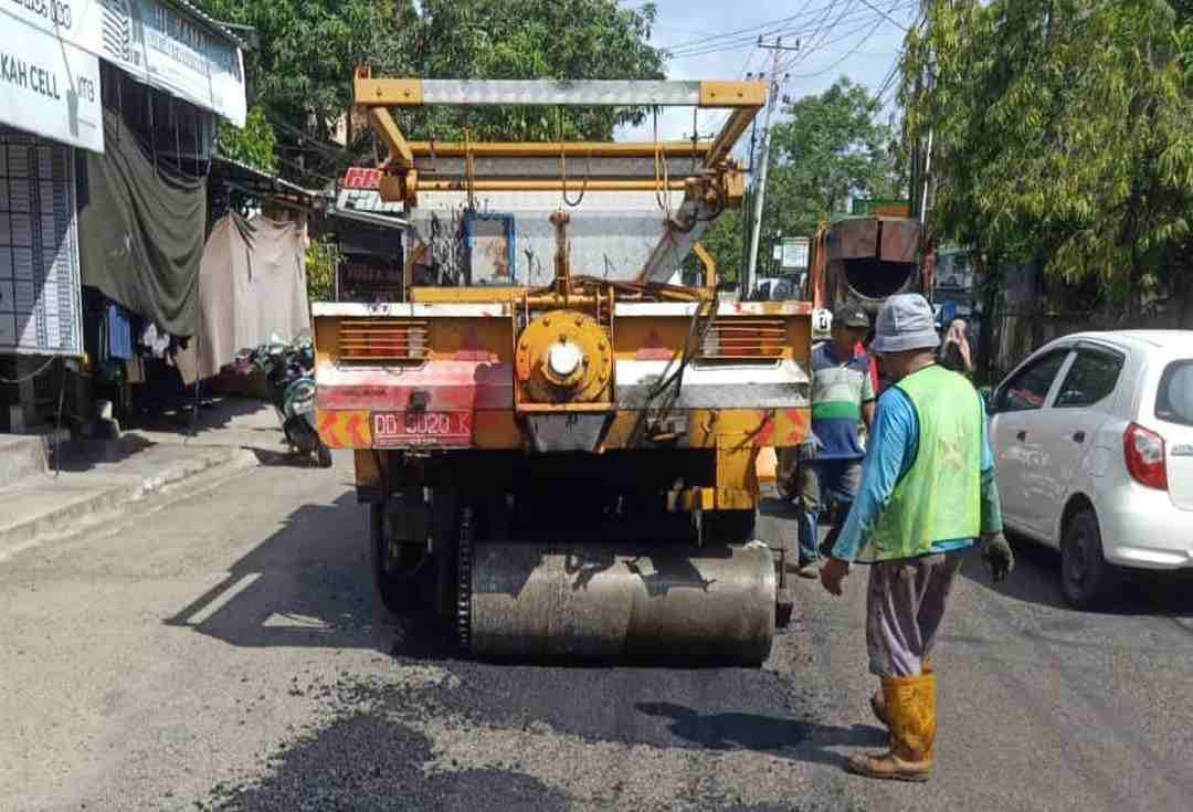Pemkot Parepare Terus Lakukan Perbaikan Jalan, Taufan Pawe: Untuk Kepentingan Masyarakat