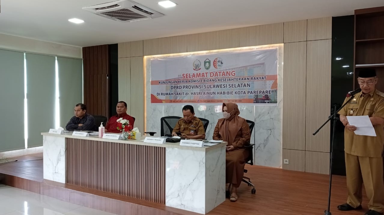 Ketgam: Kunjungan Komisi E DPRD Sulsel di RS. dr. Hasri Ainun Habibie