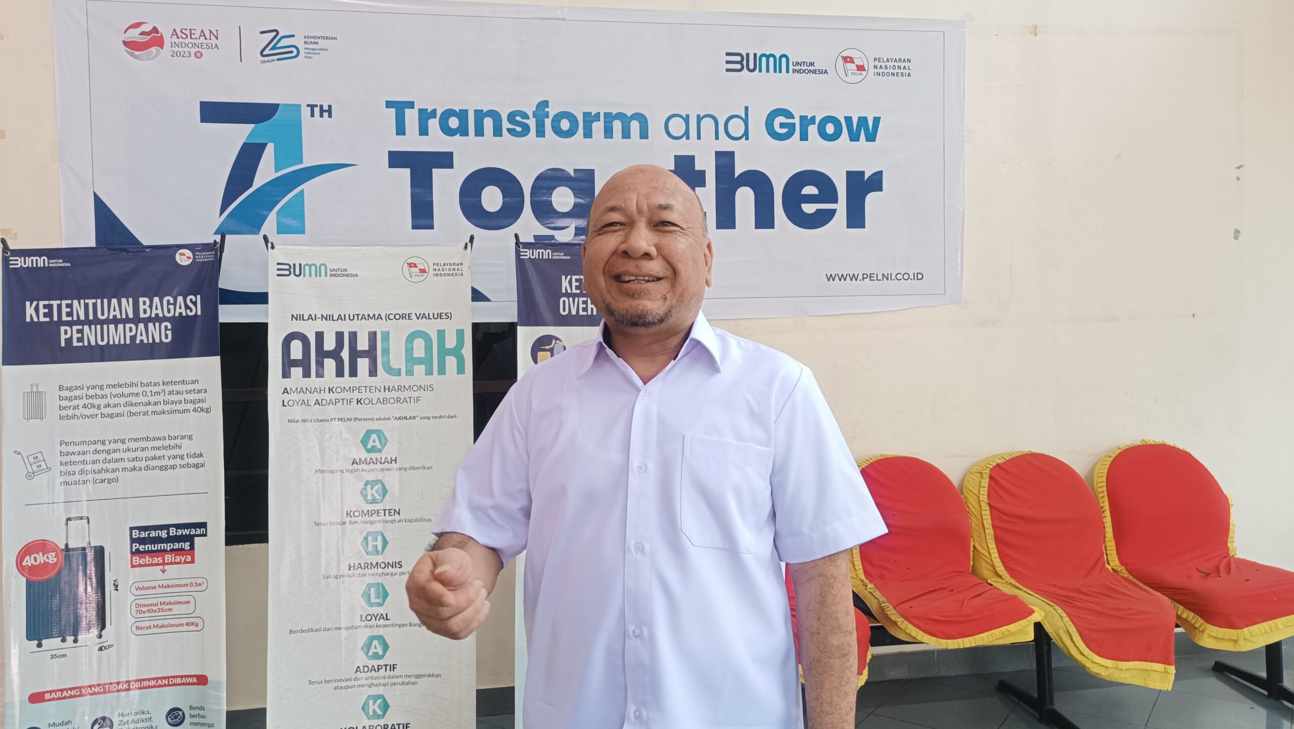 Kepala Cabang (KC) PT Pelni (Persero) Parepare, Hari Santoso