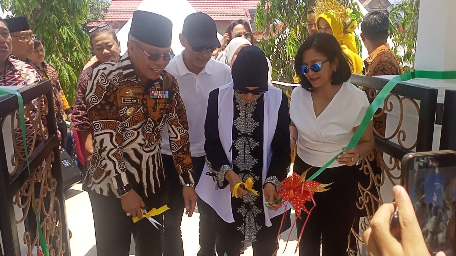 Usai Dipugar, Bangunan Makam Wali Kota Parepare Pertama Andi Mallarangeng Diresmikan Taufan Pawe