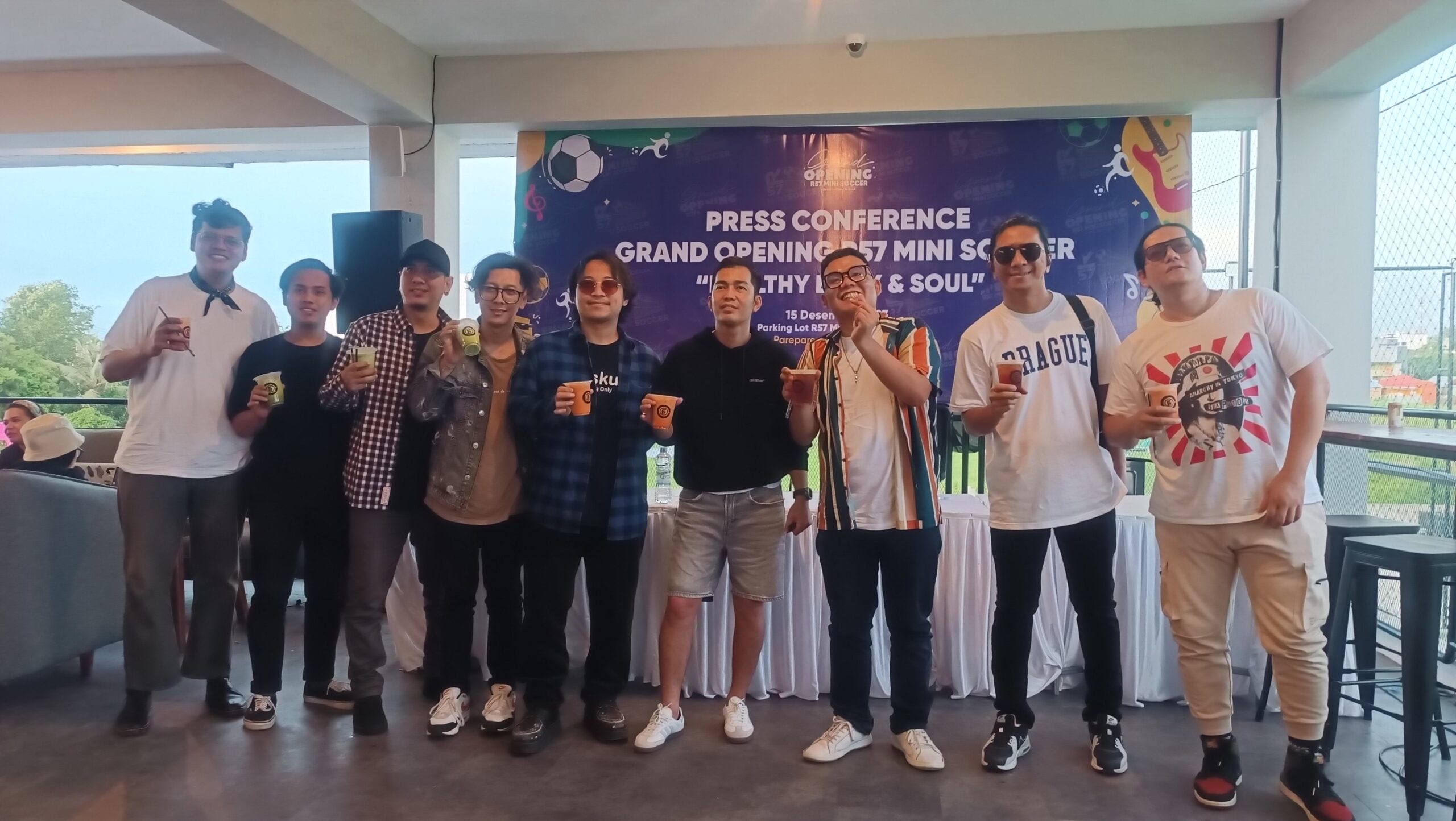 Grand Opening R57 Mini Soccer Parepare Hadirkan Band J-Rocks, 2000 Tiket Ludes