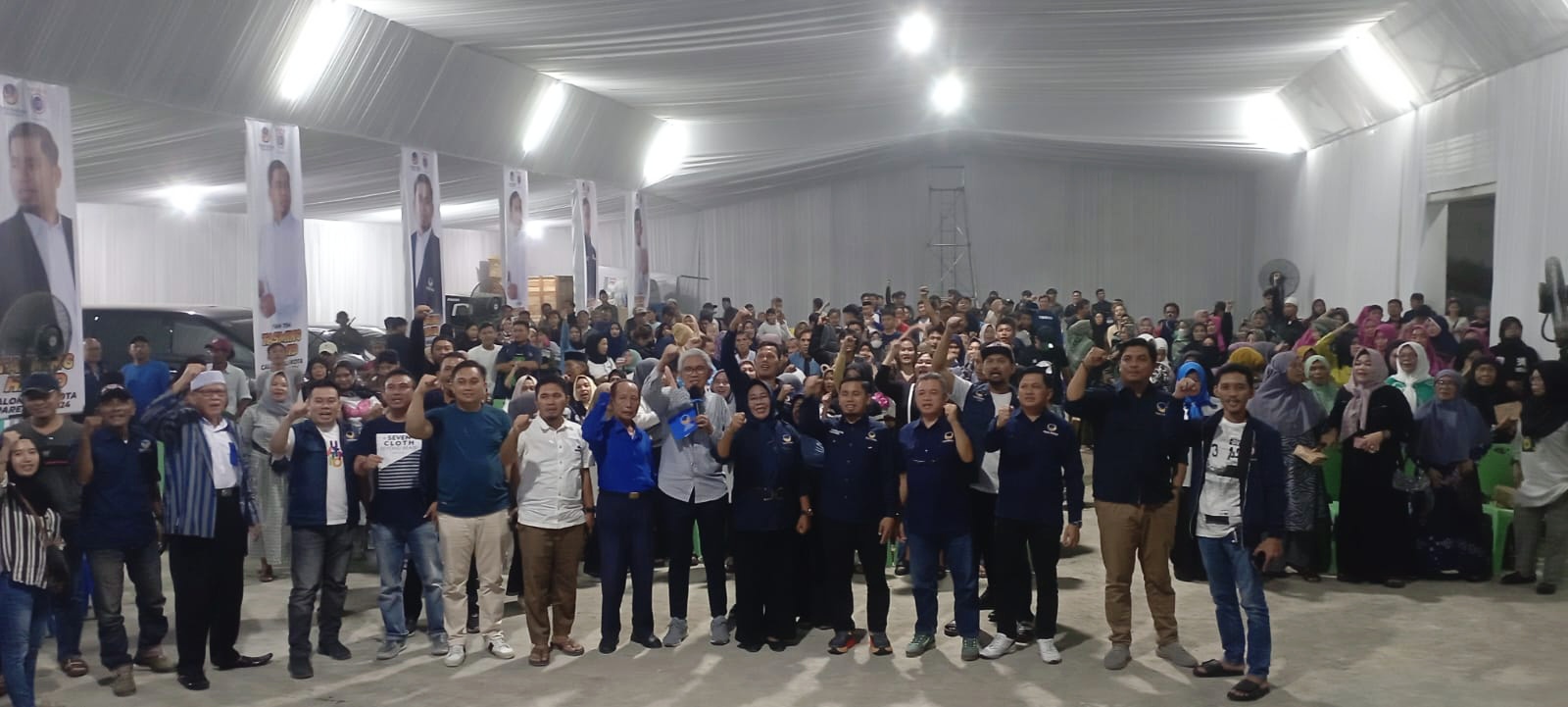 Achmad Ariady dan Ratusan Tim Deklarasi Dukung Tasming Hamid di Pilkada Parepare 2024