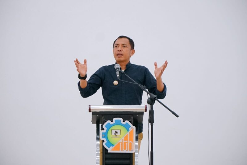 Akbar Ali Motivasi Mahasiswa ITH Parepare, Harumkan Nama BJ Habibie dengan Ilmu dan Amal