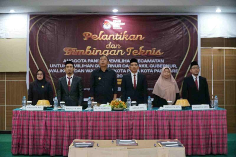 Saksikan KPU Parepare Lantik Anggota PPK, Akbar Ali Pesan Laksanakan Tugas dengan Baik