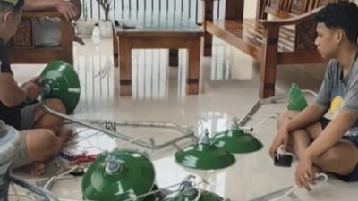 MZ Bantu Lampu Penerangan Jalan di Griya Savaraz 1