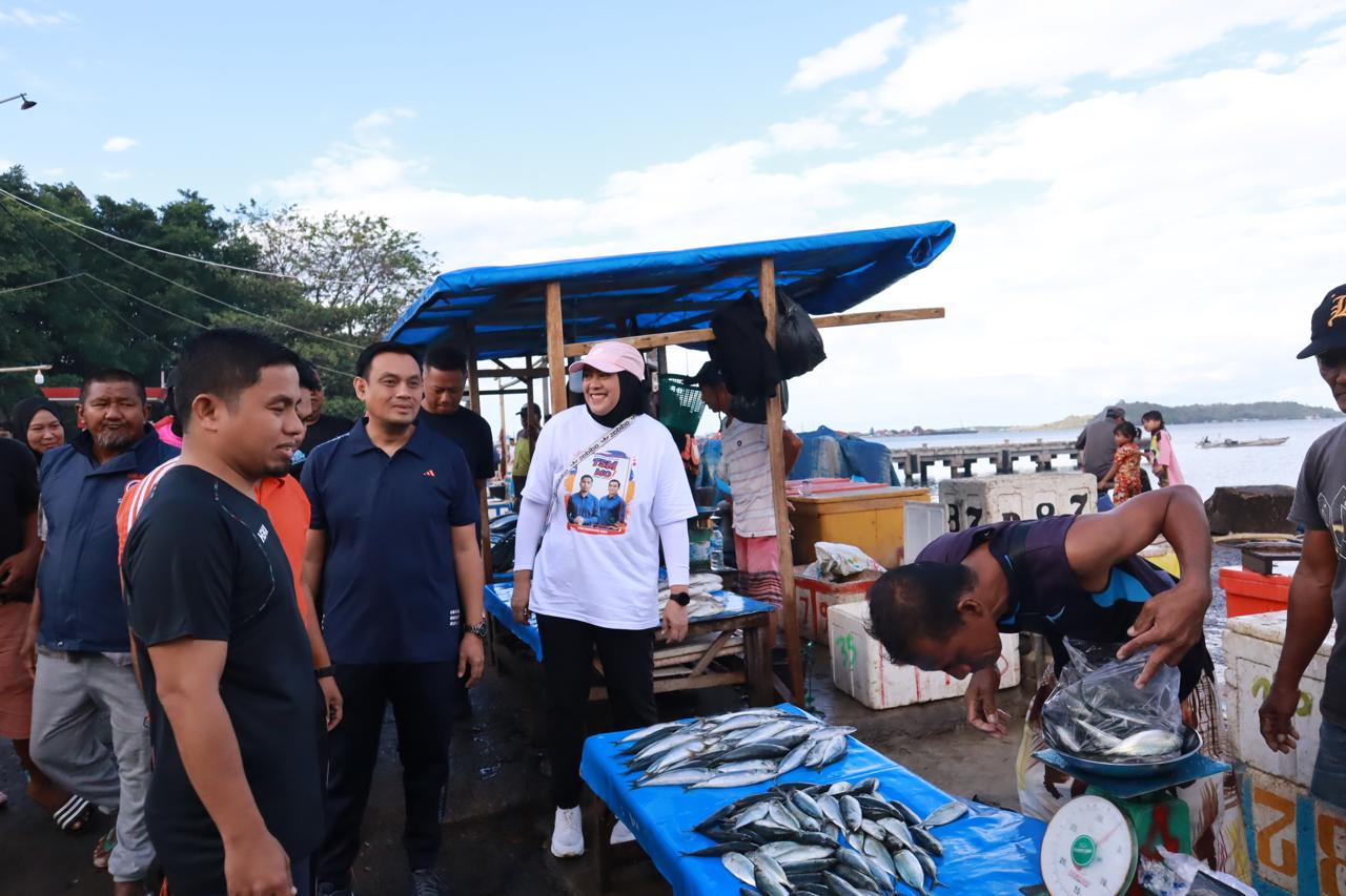 Paslon TSM-MO Disambut Antusias Pedagang Pasar Lakessi, Bertekad Perkuat Ekonomi Lokal