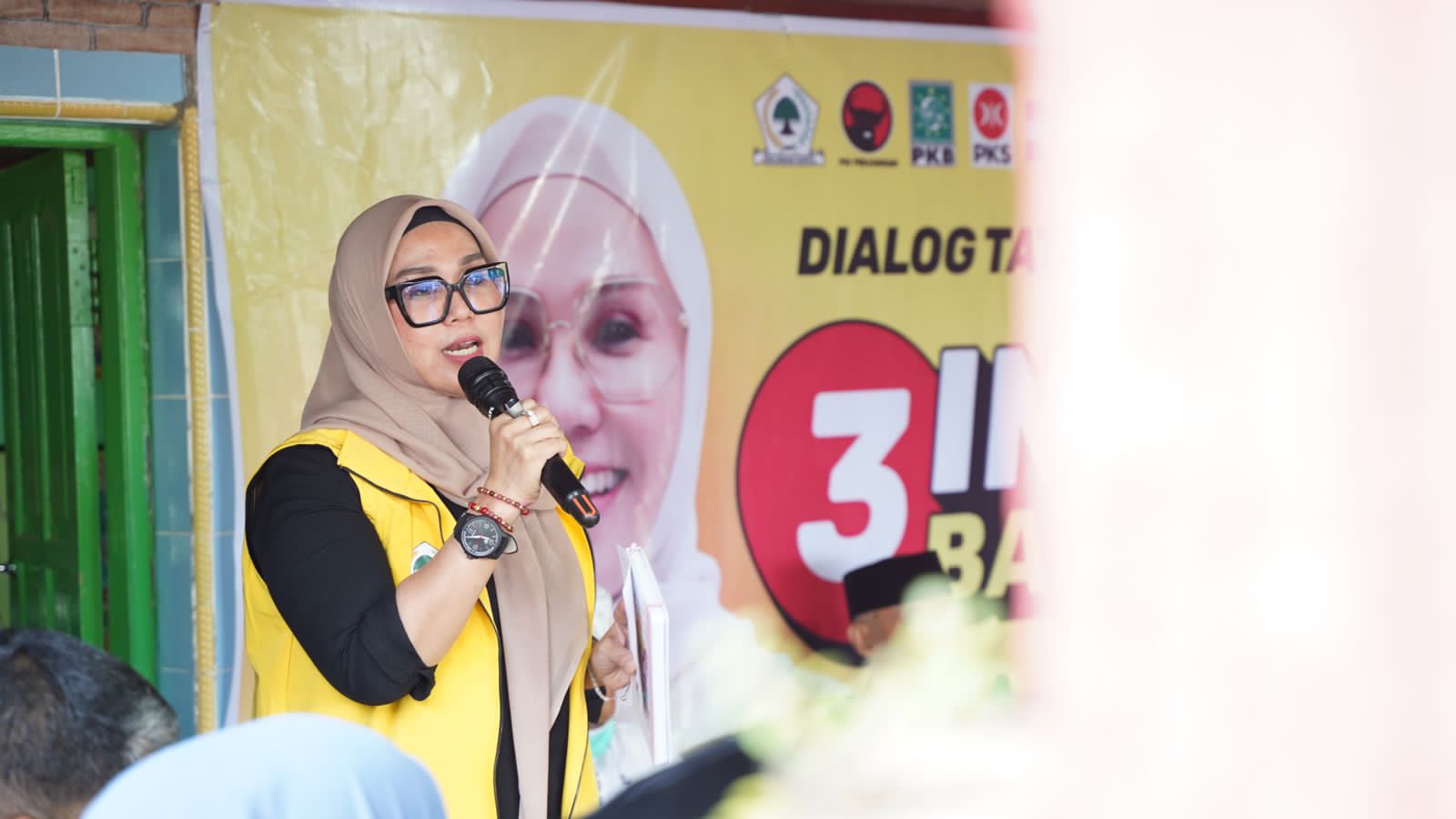 Safari Politik di Lompo Riaja: Andi Ina-Abustan Sampaikan Komitmen Tingkatkan Kesejahteraan dan Pendidikan