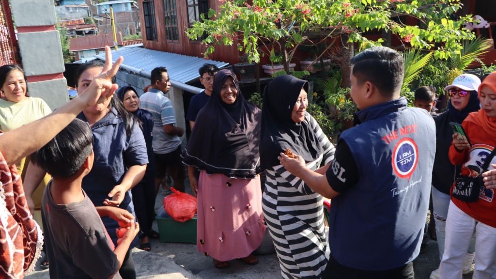 Tasming dan Hermanto Dapat Dukungan Tokoh Masyarakat saat Blusukan di Kelurahan Ujung Bulu
