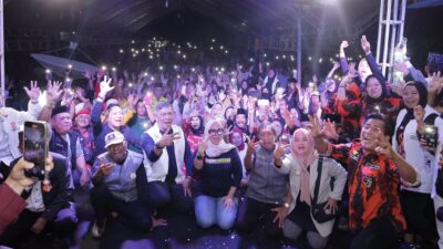 Palakka Tumpah Ruah: Warga Sambut Antusias Kehadiran Andi Ina - Abustan