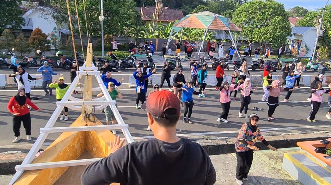Kampanye Kreatif TSM-MO, Ratusan Warga Ikut Senam Zumba