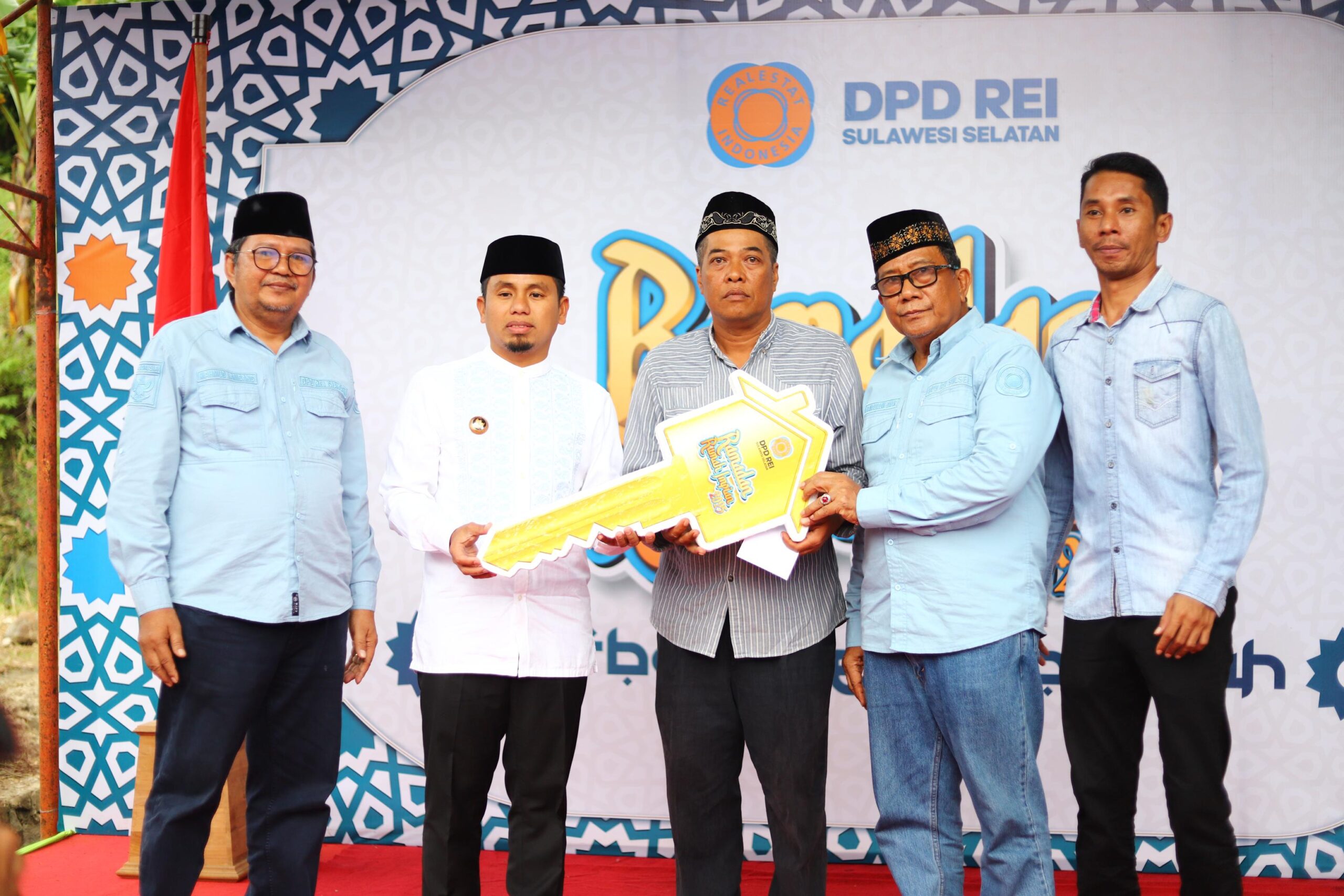 Disaksikan Wali Kota Tasming Hamid, REI Sulsel Serahkan Bantuan Rumah Impian untuk Warga Parepare