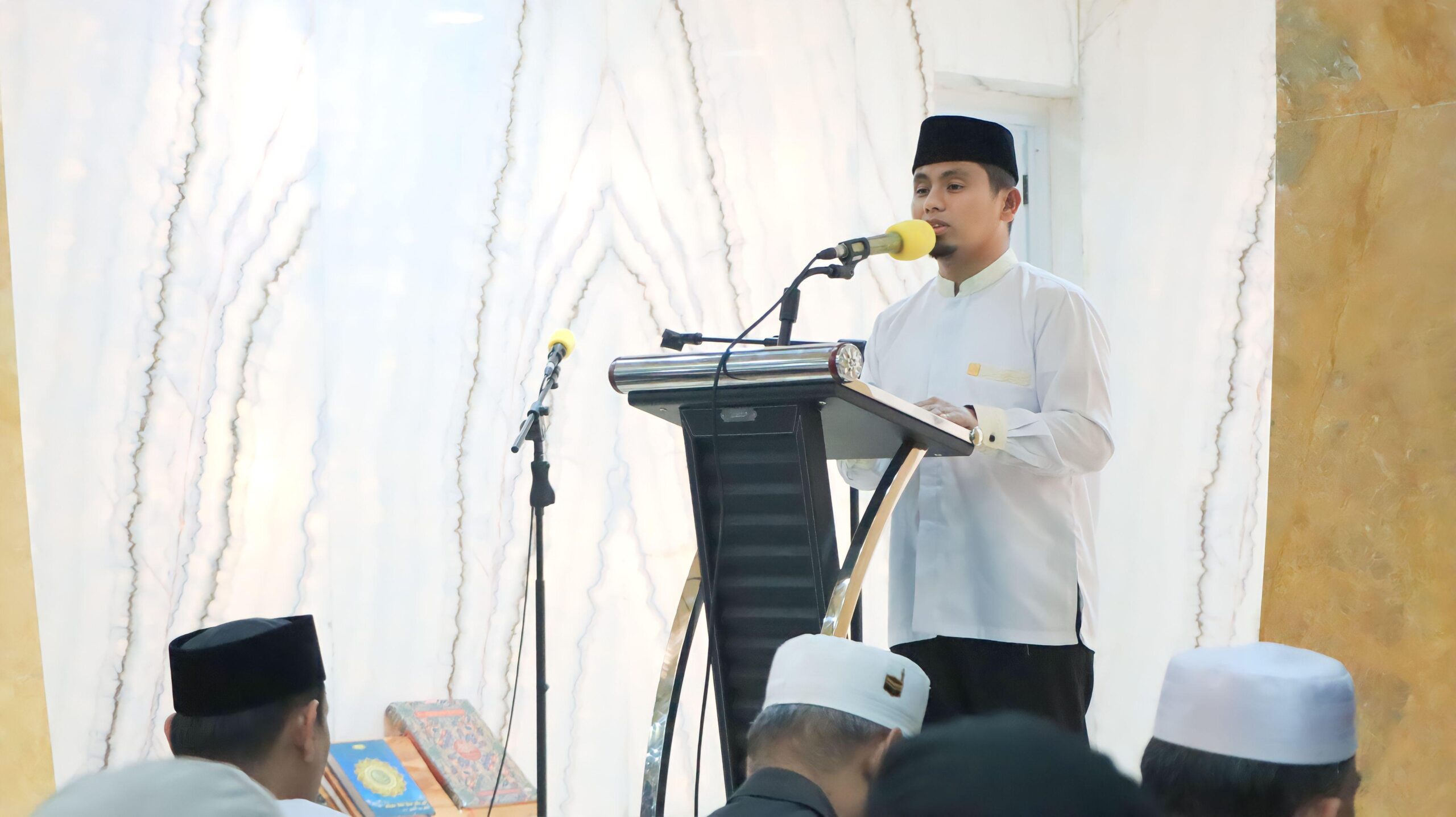 Wali Kota Tasming Hamid Resmikan Masjid Terapung BJ Habibie Sebagai Masjid 24 Jam