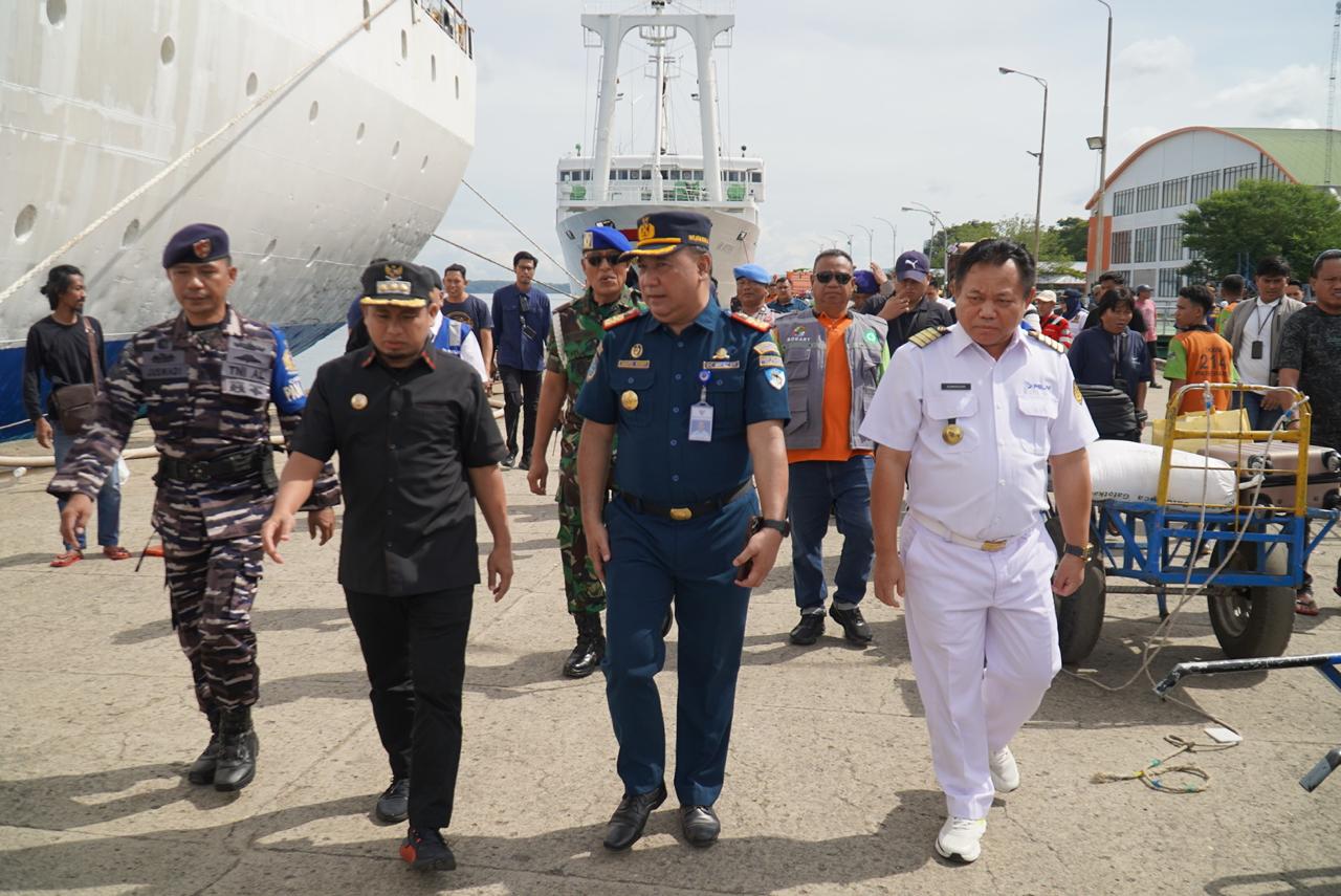 Pastikan Kelancaran Arus Balik Lebaran, Wali Kota Parepare Tasming Hamid Tinjau Pelabuhan Nusantara