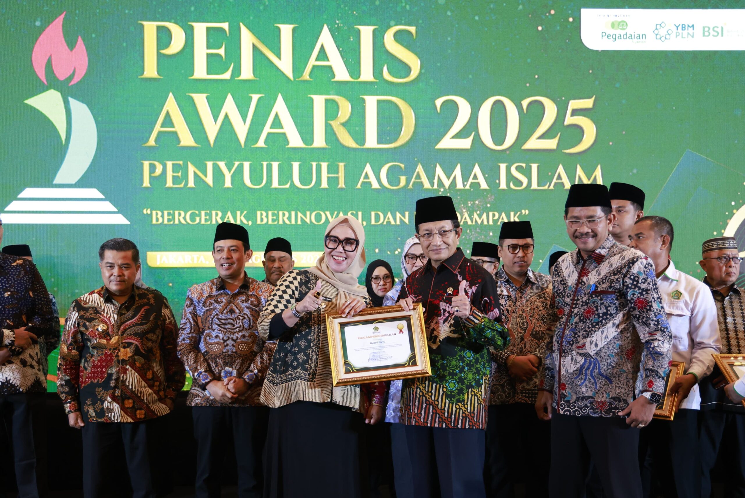 PENAIS Award 2025: Barru Raih Penghargaan, Bupati Andi Ina Tegaskan Komitmen Dukung Penyuluh Agama