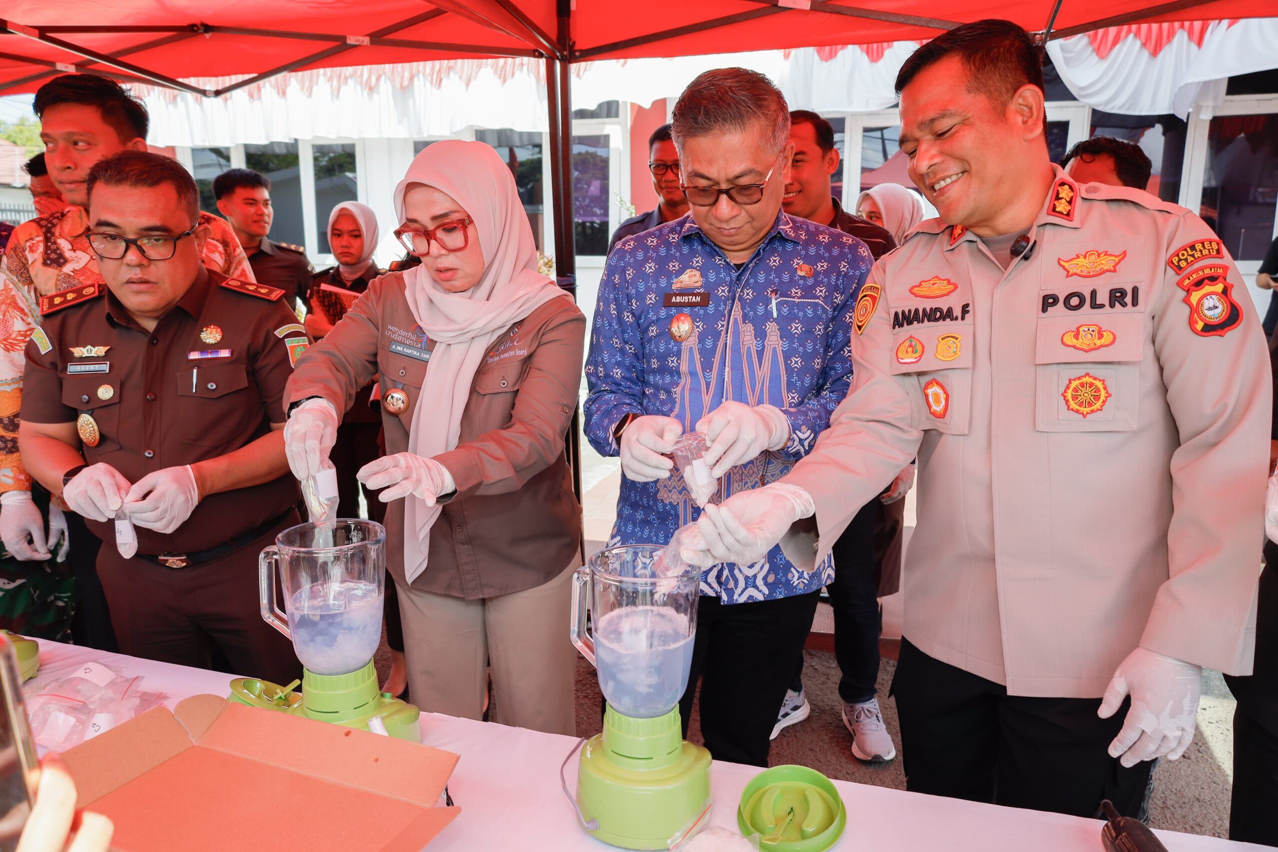 Bupati Barru Andi Ina Kartika Sari Apresiasi Pemusnahan Barang Bukti sebagai Upaya Selamatkan Generasi Muda