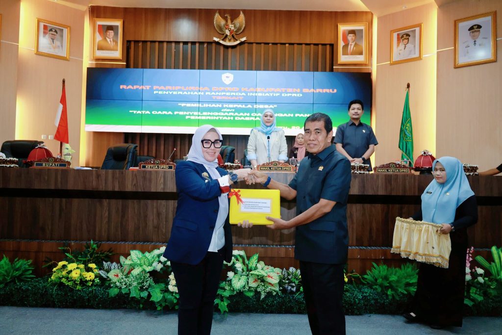 Terima Ranperda Pilkades dan Cadangan Pangan, Bupati Barru Harap Kedua Regulasi Itu Memberi Manfaat Nyata