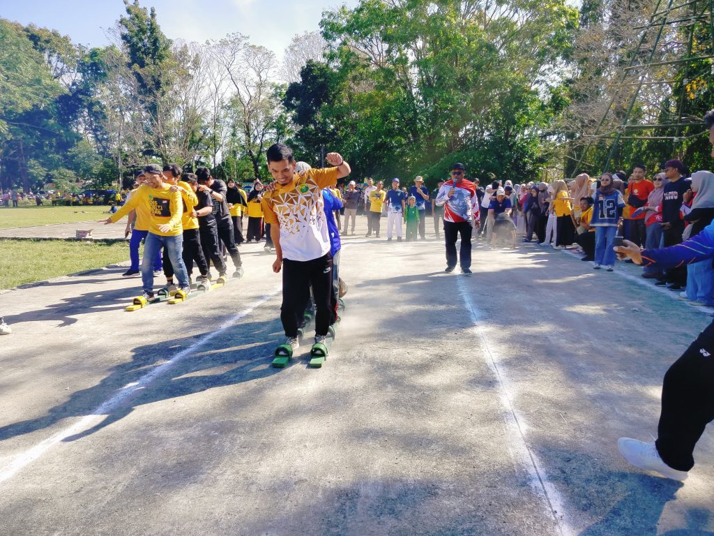 Meriahkan HUT ke-80 RI, Pemkab Barru Gelar Lomba Olahraga Tradisional Antar OPD