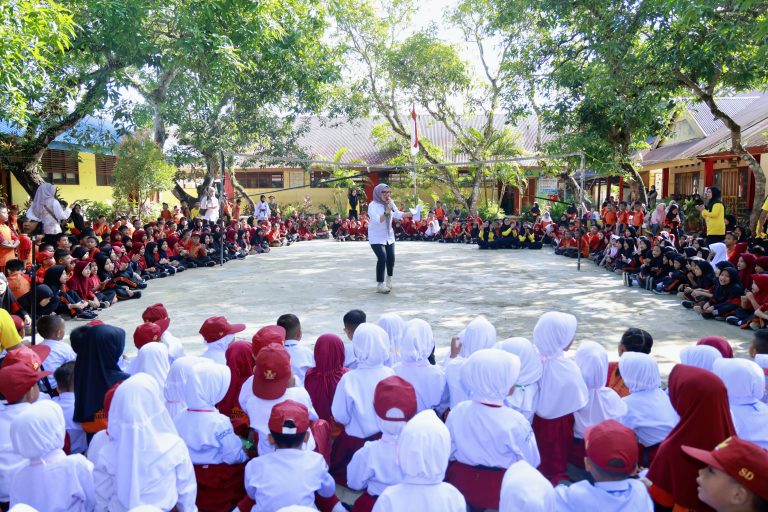 Andi Ina Bangkitkan Semangat Nasionalisme Anak, Sampaikan Ucapkan Terima Kasih Presiden atas MBG