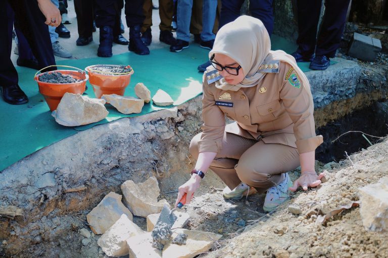 Bupati Barru, Andi Ina Letakan Batu Pertama Pembangunan Gedung Rektorat Unmuh Barru