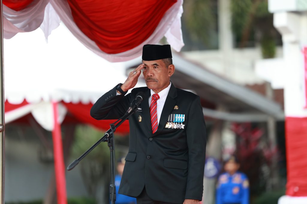 PJ Sekda Barru Abu Bakar Bertindak Selaku Inspektur Upacara Peringatan HUT ke-80 RI