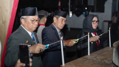Bupati dan Wakil Bupati Barru Ikuti Apel Kehormatan dan Renungan Suci Peringatan HUT ke-80 Kemerdekaan RI