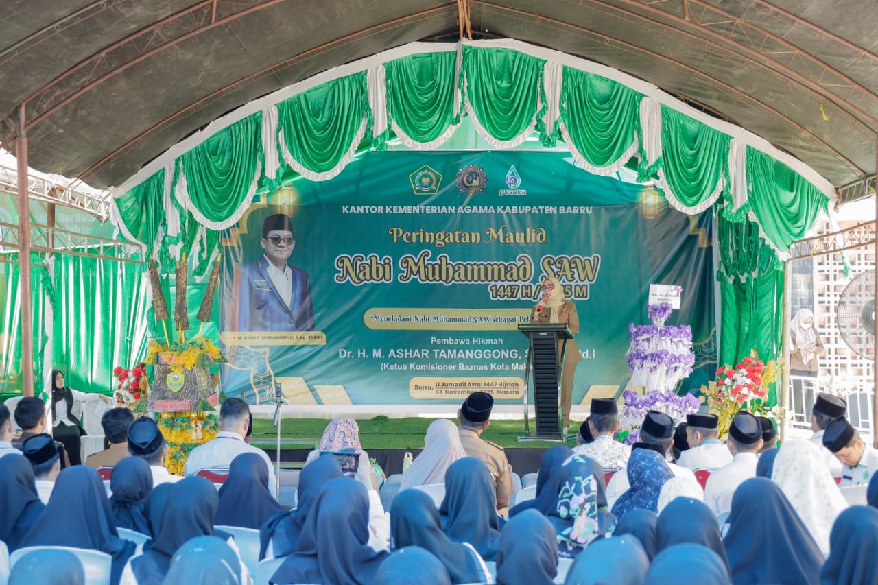 Bupati Andi Ina Hadiri Peringatan Maulid Nabi Bersama Kemenag, Momentum Pemkab Barru Teladani Kepemimpinan Rasulullah