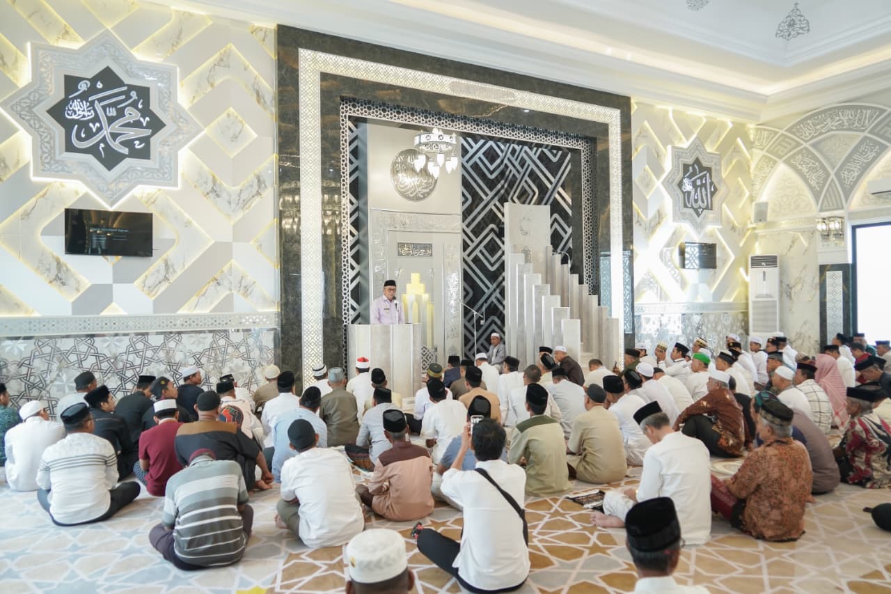 Masjid Zam Zam Center Gelar Jumat Perdana dan Jadi Ikon Religi Baru Barru