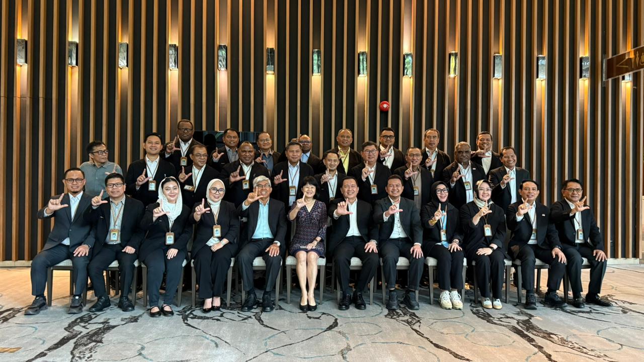 Bupati Barru Ikuti Program Kepemimpinan di Singapura untuk Perkuat Daya Saing Daerah