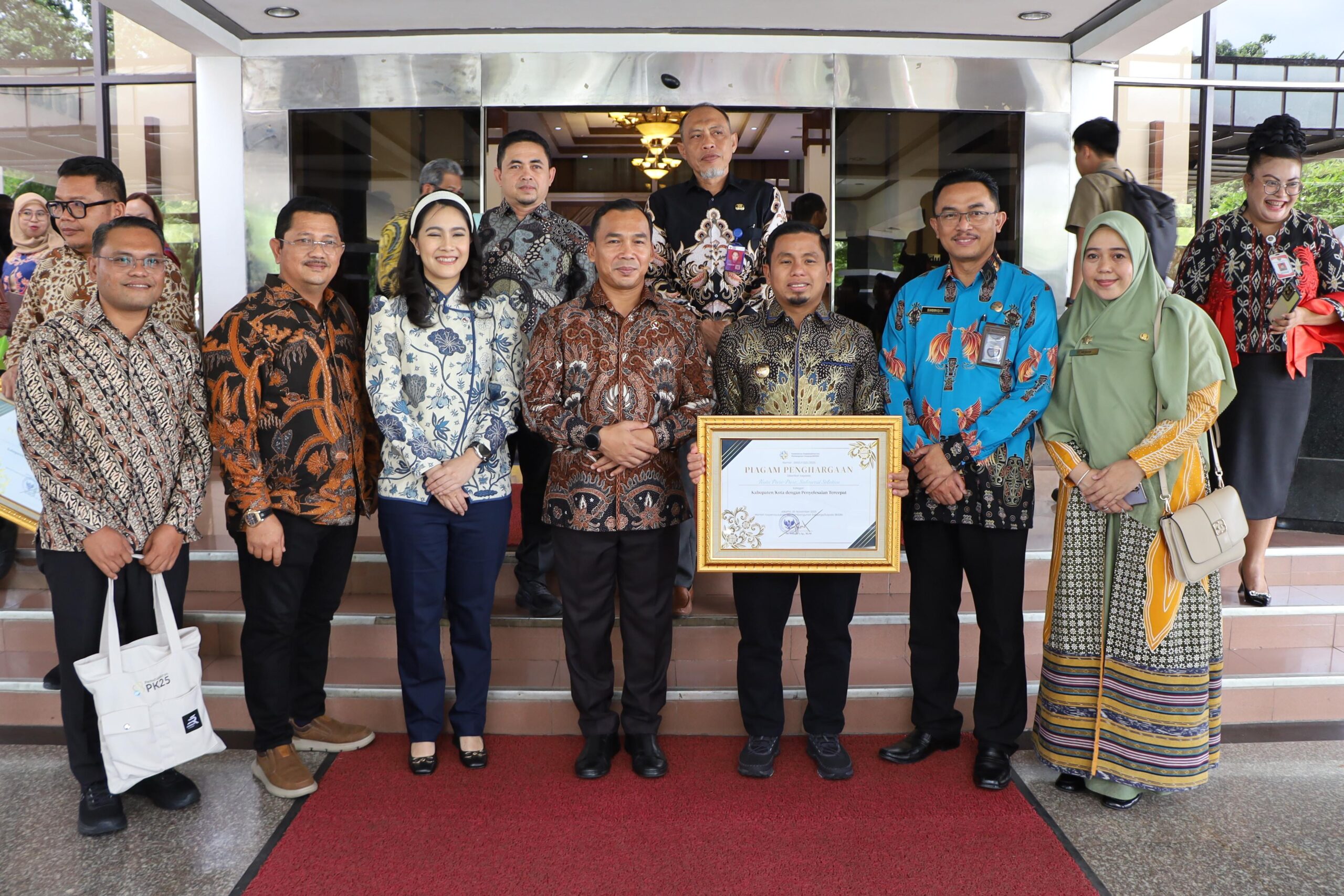 Parepare Raih Penghargaan Nasional Pemutakhiran Pendataan Keluarga 2025