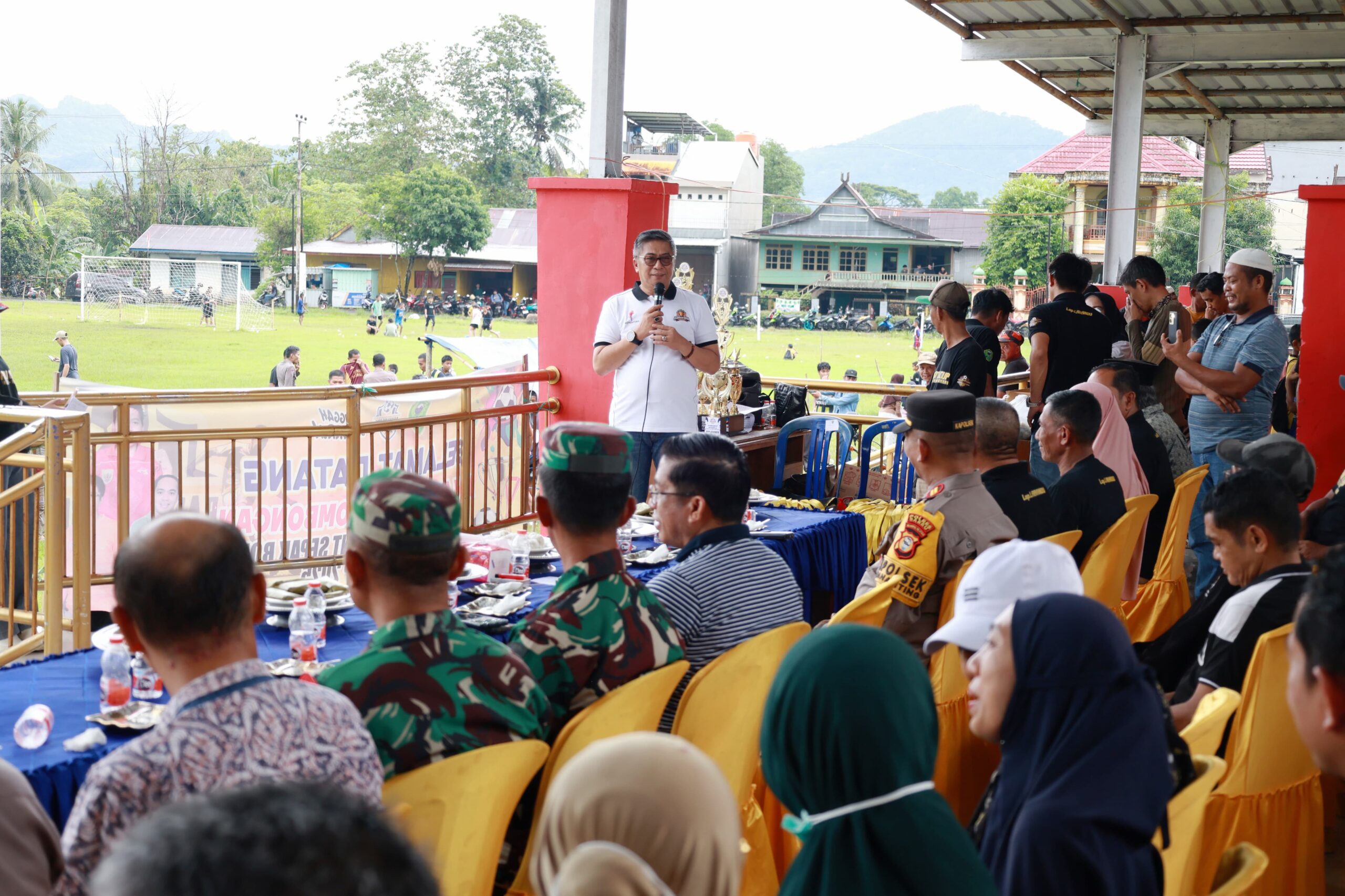 Wakil Bupati Barru Abustan A Bintang Tutup Turnamen Rantau Cup I di Tanete Riaja