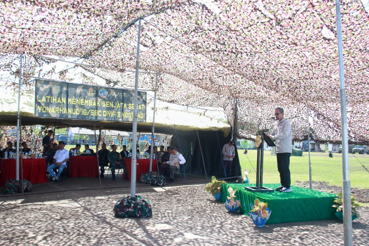 Pemkab Barru Tegaskan Dukungan untuk TNI dalam Latihan Menembak Berat di Polejiwa
