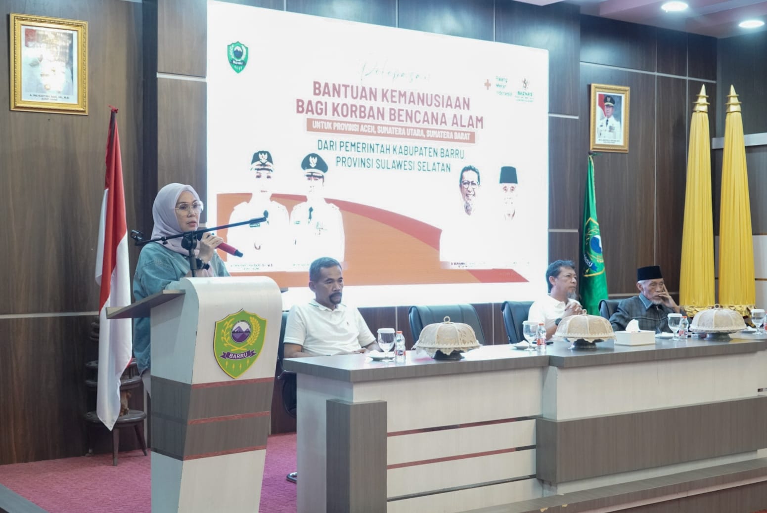 Bupati Barru Berangkatkan Relawan dan Bantuan Rp215 Juta untuk Aceh, Sumut, dan Sumbar