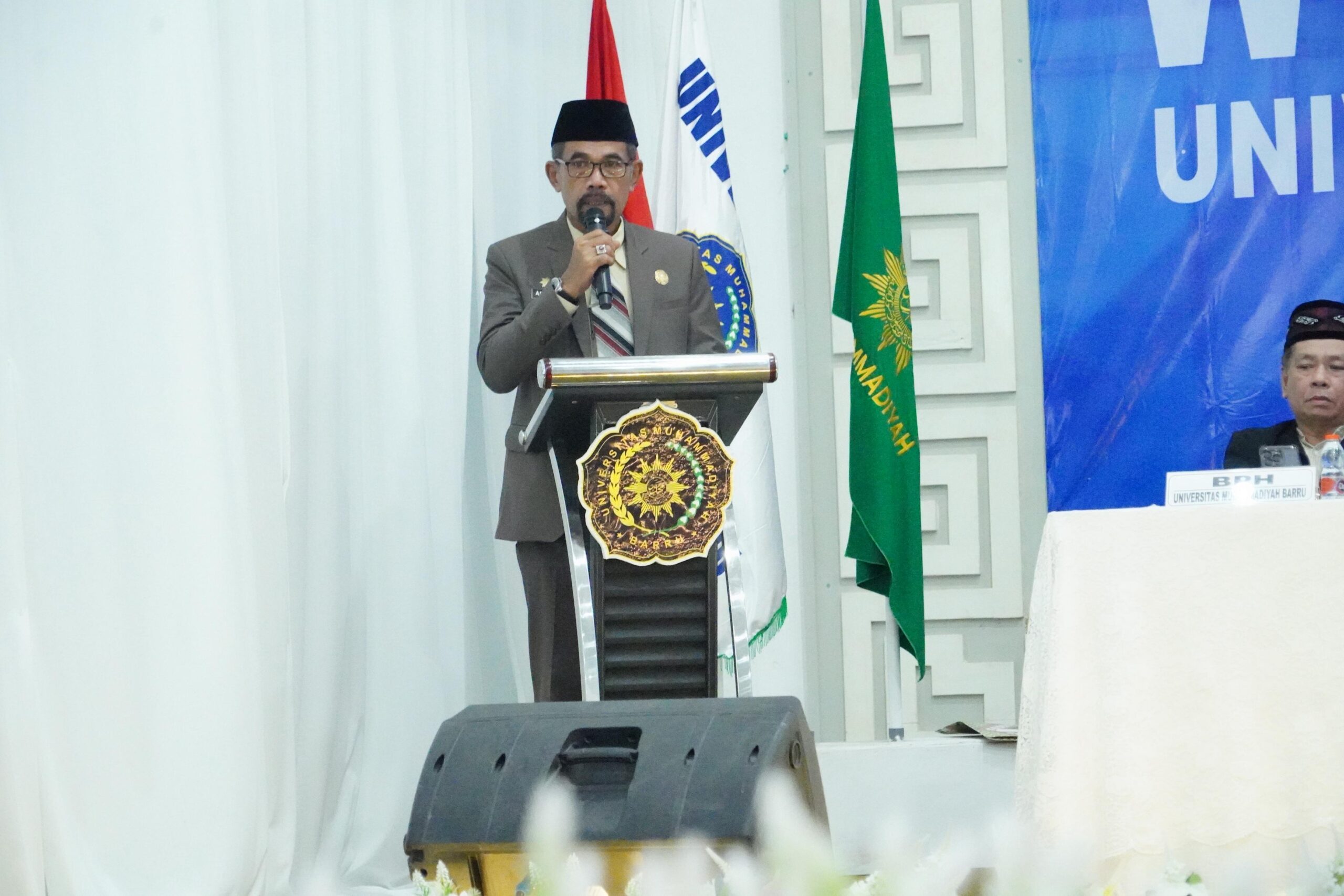 Pj Sekda Barru Hadiri Wisuda Sarjana ke-26 Universitas Muhammadiyah Barru